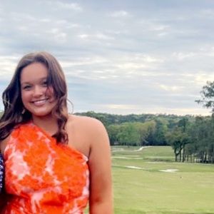 Meet your Posher, Caroline